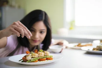 Salty foods during period can lead to various health issues.