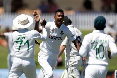 It was an ideal start to the second day for Bangladesh