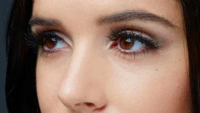 Deep set eyes