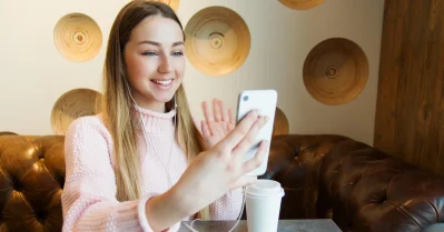 Describe your video; put in a few hashtags or tag friends; add a link