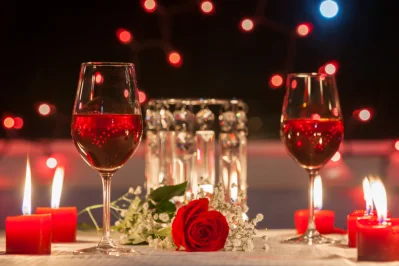 Candle light dinner is the most beautiful and romantic date for any loving couple