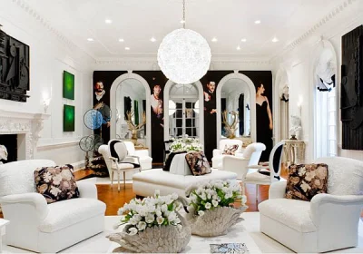 Pick out flowers that coordinate with the room