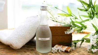 Glycerin is an excellent deep conditioner for those with dry, coarse hair