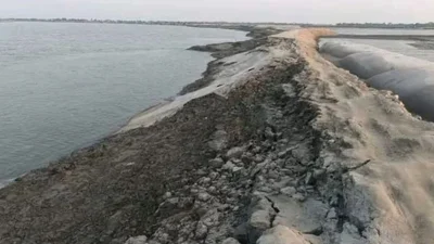 Dyke in Satkhira