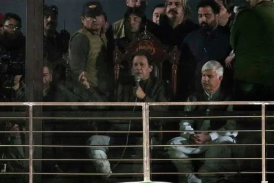 On Saturday night, in the city of Rawalpindi, Imran rejoined the protest march