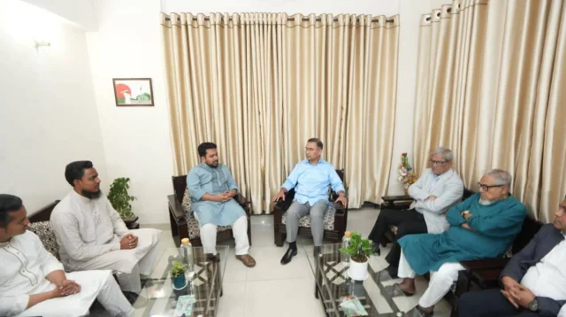After meeting Jamaat Ameer, Tarique meets NCP chief Nahid